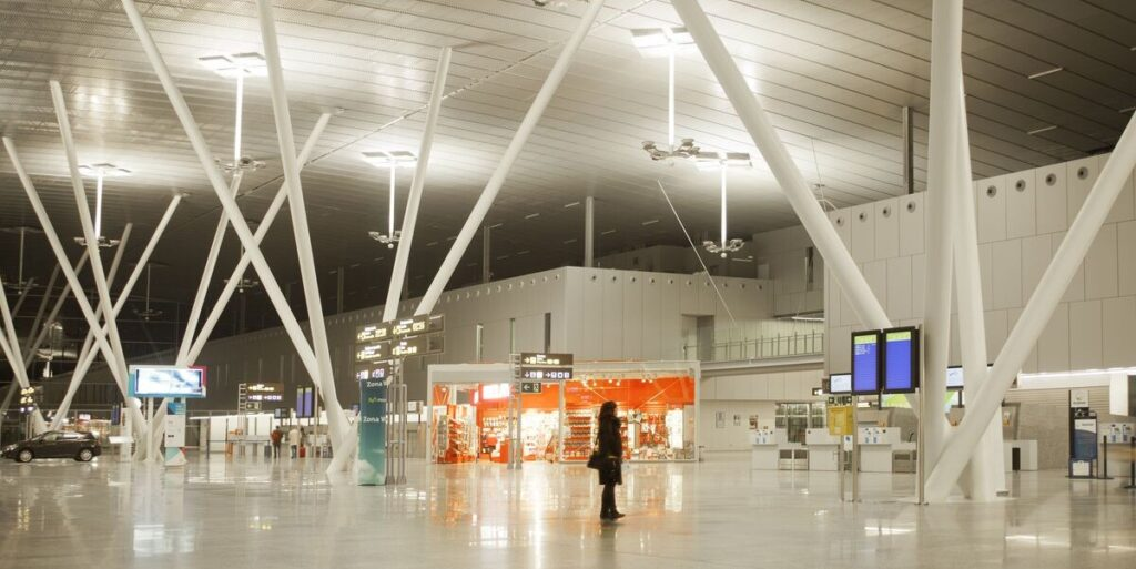 Španija zatvara ključni aerodrom pred sezonu: Stotine letova otkazano